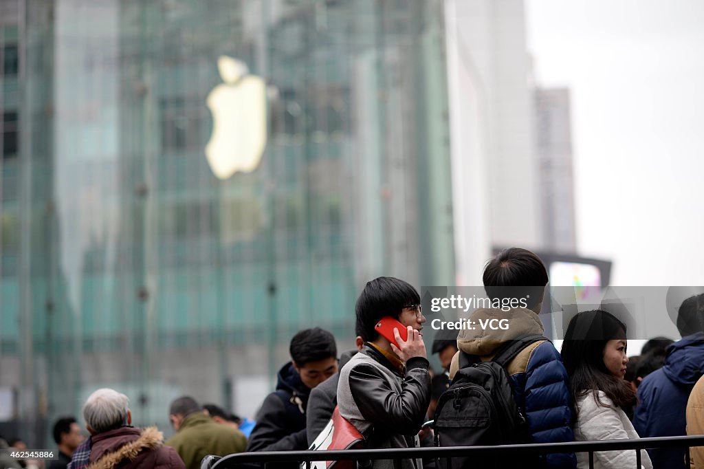 China's Fifth Apple Store Opens In Chongqing