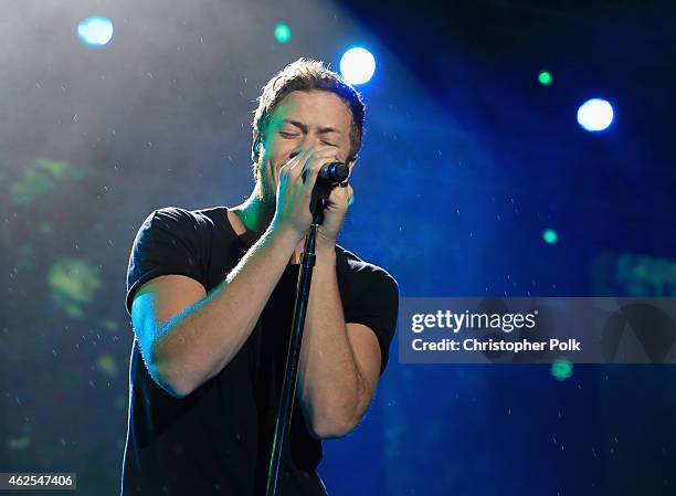 Recording artist Dan Reynolds of music group Imagine Dragons performs onstage during Day 3 of the DirecTV Super Fan Festival at Pendergast Family...