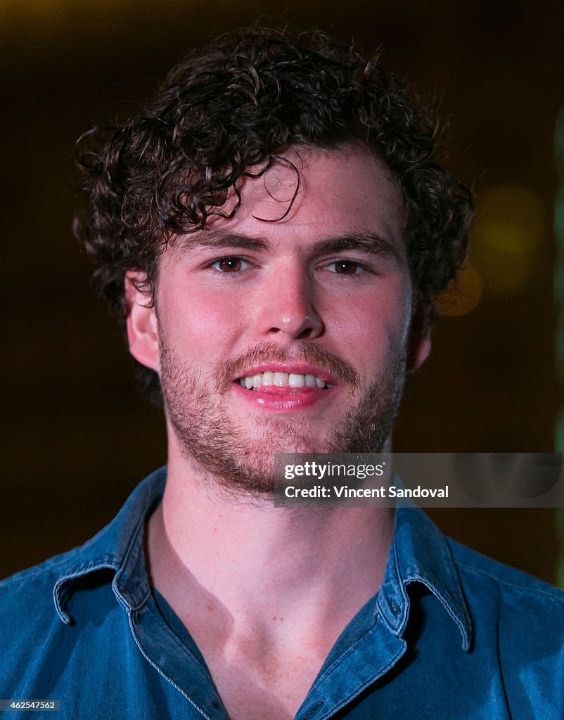 ALT 98.7 Presents Vance Joy Performance At The Redbury