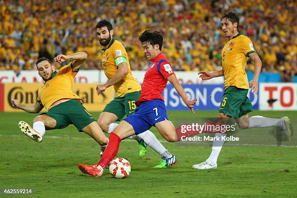 Son Heung Min of Korea Republic scores an injury time goal to level the scores during the 2015 Asian Cup final match between Korea Republic and the...