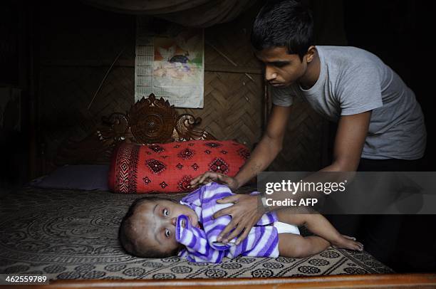 Baby Roona 127 Indian Roona Begum Stock Photos, High-Res Pictures, and Images ...