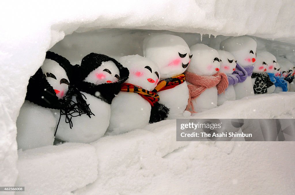 Kuwajima Snowman Festival Takes Place