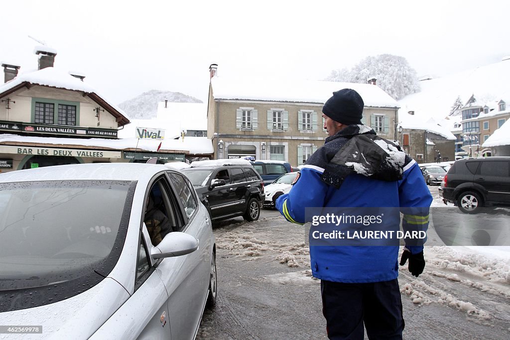 FRANCE-WEATHER-SNOW