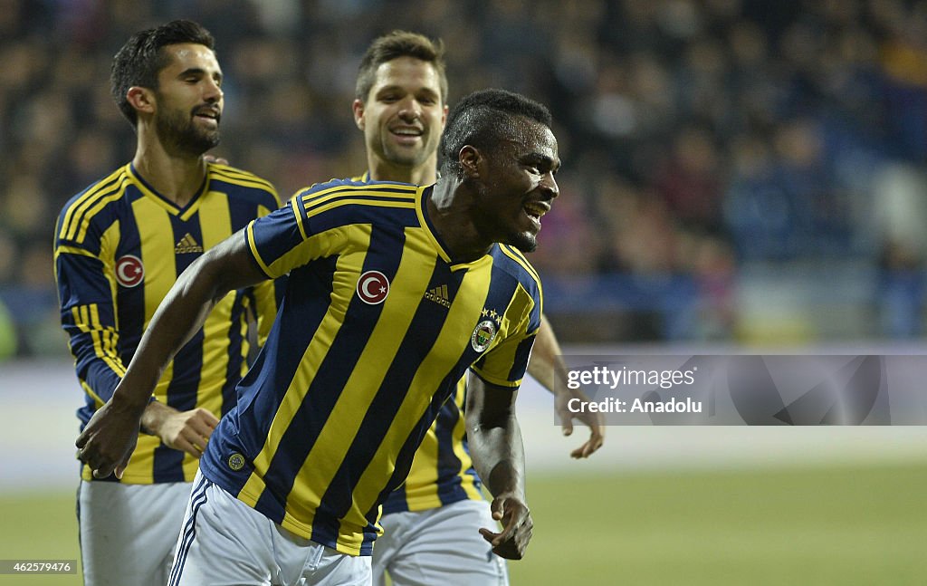 Kardemir Karabukspor v Fenerbahce - Turkish Spor Toto Super League