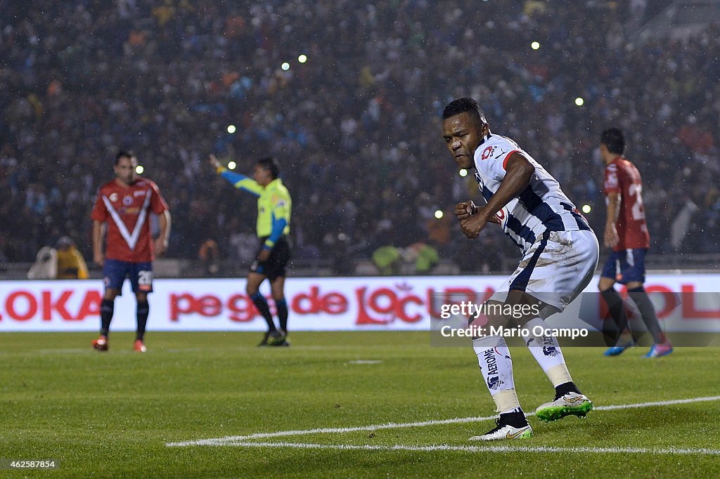 Monterrey v Veracruz - Clausura 2015 Liga MX