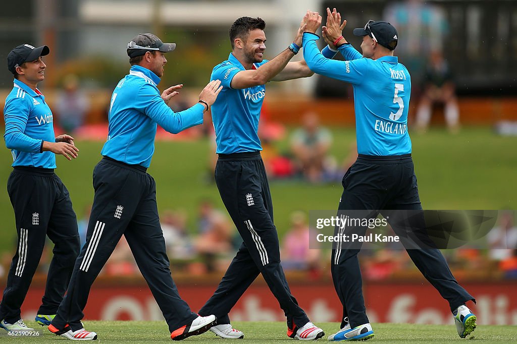 Australia v England: Carlton Mid ODI Tri Series - Final