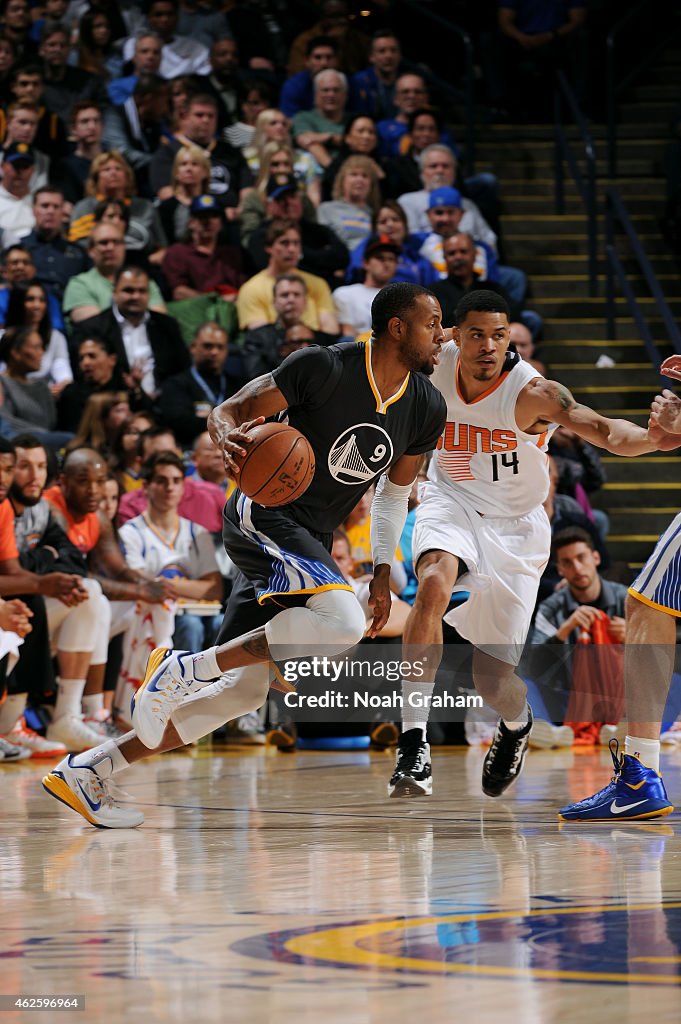 Phoenix Suns v Golden State Warriors