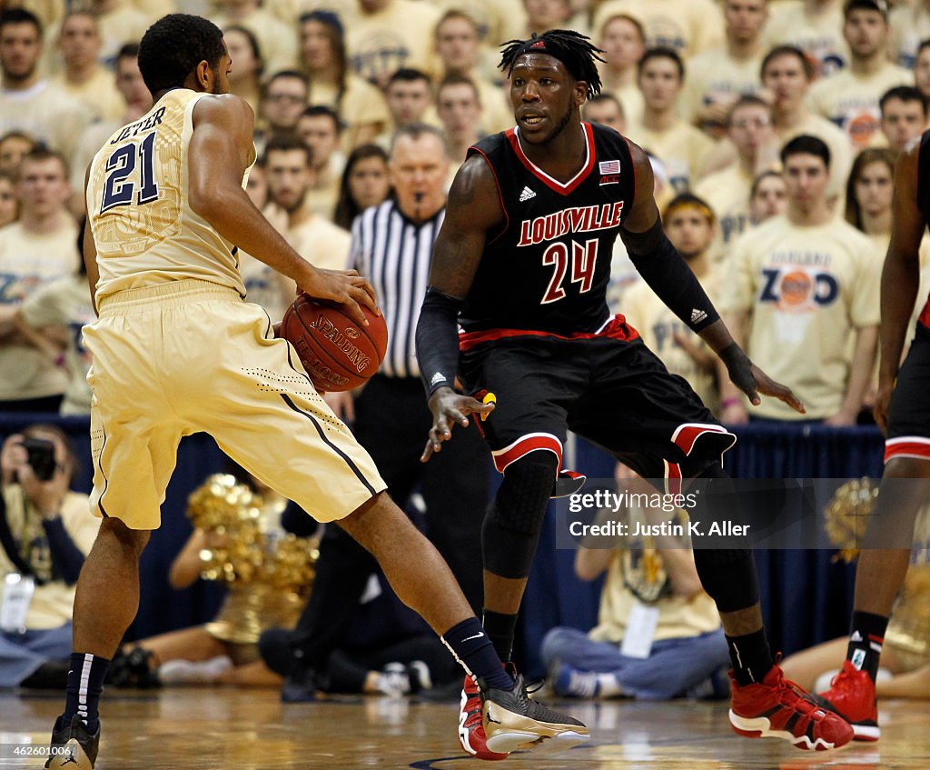 Louisville v Pittsburgh