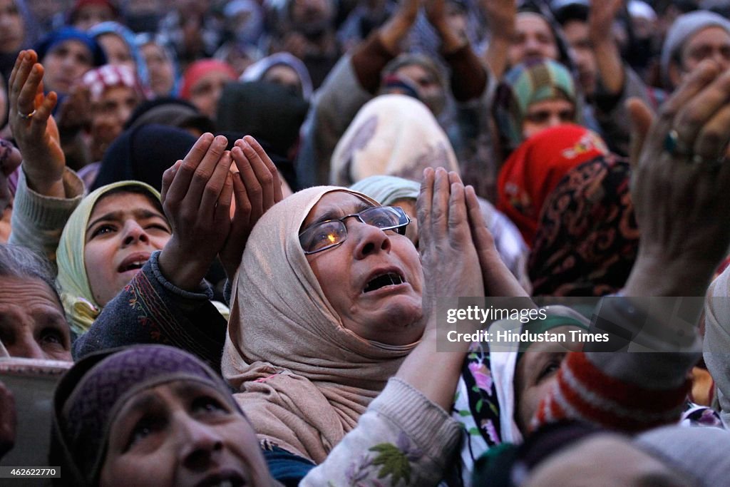 Kashmiri Muslims Visit The Shrine Of Sheikh Syed Abdul Qadir Jeelani In Srinagar