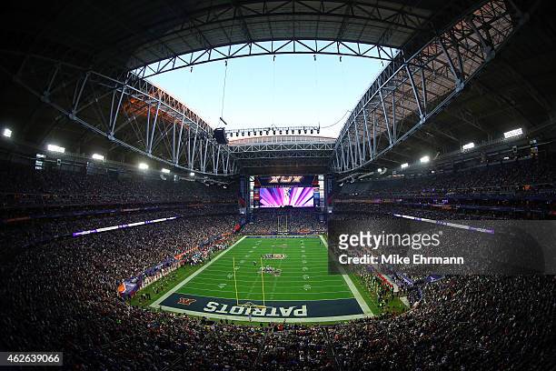 General view of action in the first half between the New England Patriots and the Seattle Seahawks during Super Bowl XLIX at University of Phoenix...