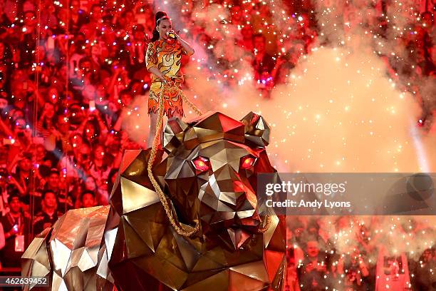 Singer Katy Perry performs during the Pepsi Super Bowl XLIX Halftime Show at University of Phoenix Stadium on February 1, 2015 in Glendale, Arizona.