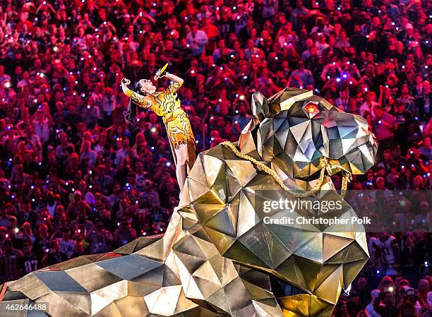 Recording artist Katy Perry performs onstage during the Pepsi Super Bowl XLIX Halftime Show at University of Phoenix Stadium on February 1, 2015 in...