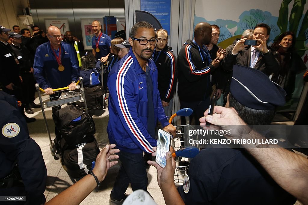 HANDBALL-FRA-WORLD-2015-ARRIVAL