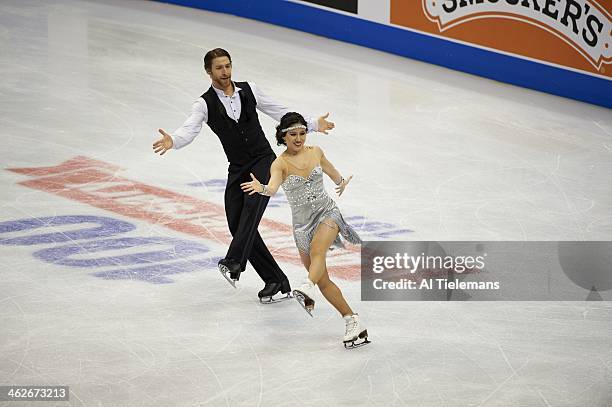 Championships: Lynn Kriengkrairut and Logan Giulietti-Schmitt in action during Dance Short program at TD Garden. Boston, MA 1/10/2014 CREDIT: Al...