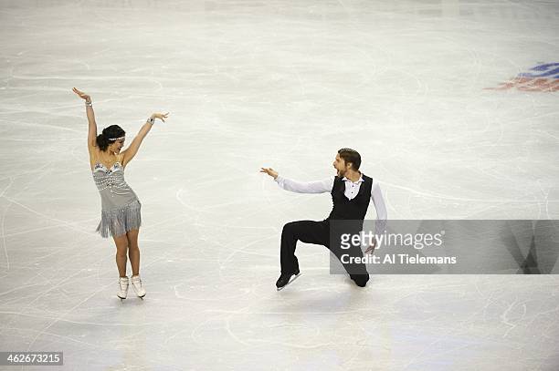 Championships: Lynn Kriengkrairut and Logan Giulietti-Schmitt in action during Dance Short program at TD Garden. Boston, MA 1/10/2014 CREDIT: Al...
