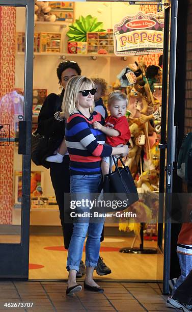 Reese Wiherspoon is seen with her son Tennessee Toth on January 14, 2014 in Los Angeles, California.