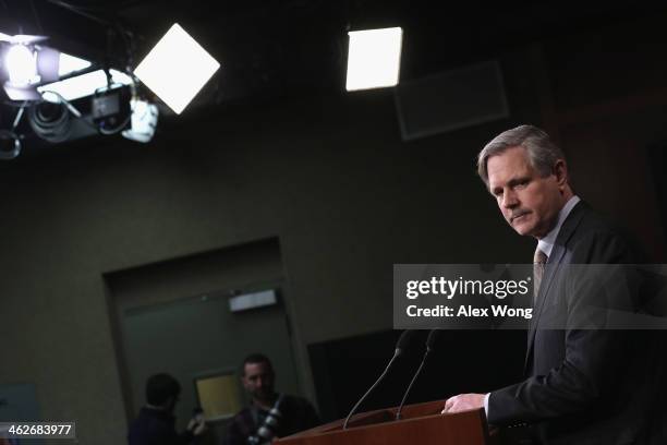Sen. John Hoeven speaks to members of the media on unemployment insurance on January 14, 2014 on Capitol Hill in Washington, DC. The Senate has...