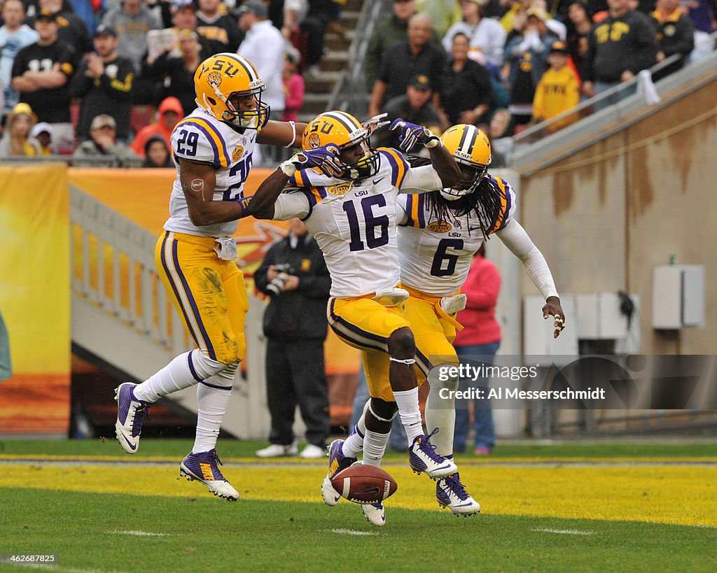 Outback Bowl - Iowa v LSU