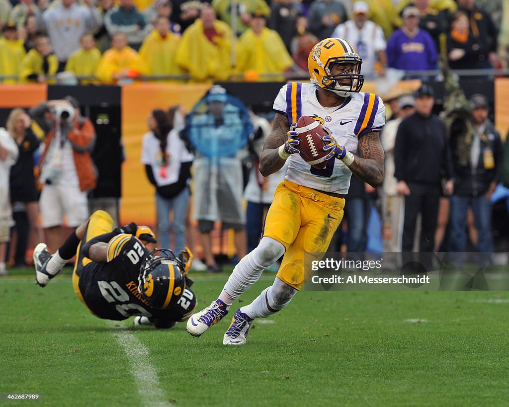 Outback Bowl - Iowa v LSU