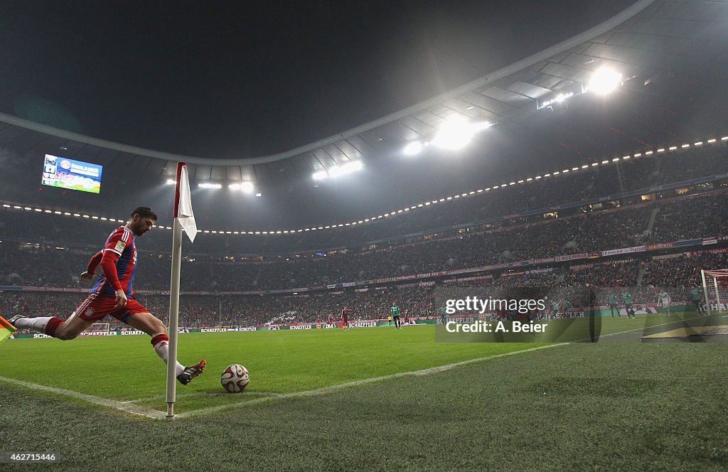 FC Bayern Muenchen v FC Schalke 04 - Bundesliga