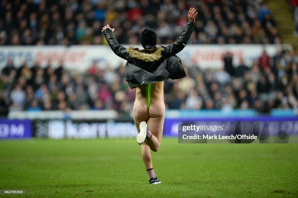 Newcastle United v Manchester City - Premier League