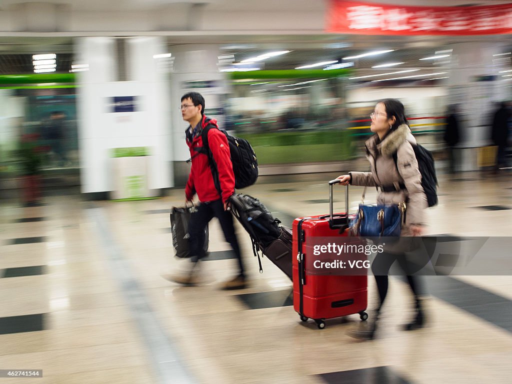 40-day Spring Festival Travel Rush In China