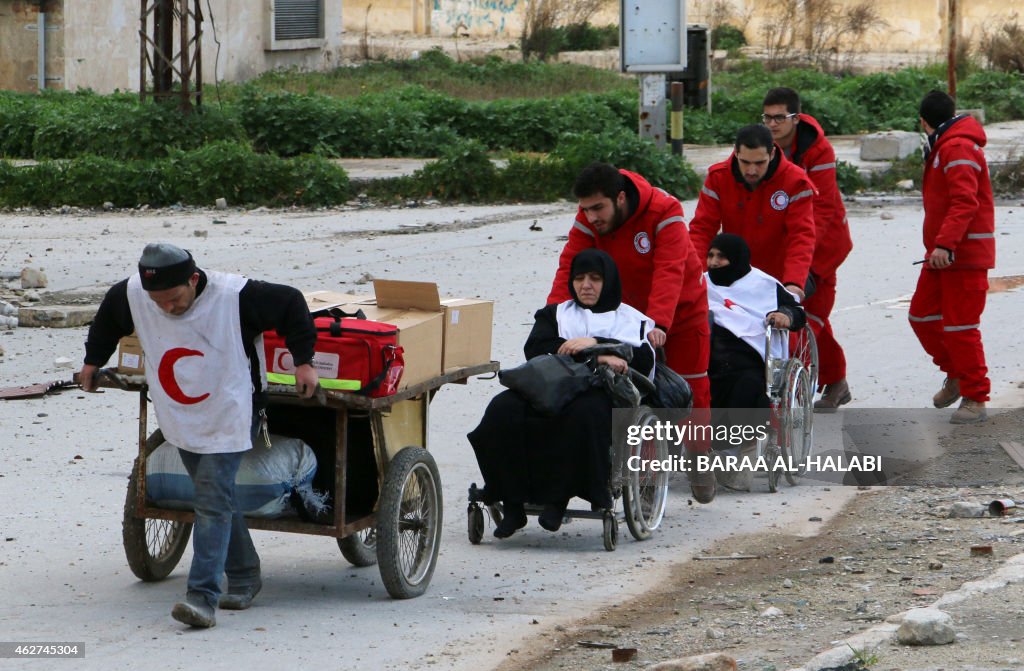 TOPSHOT-SYRIA-CONFLICT-AID-RED CRESCENT