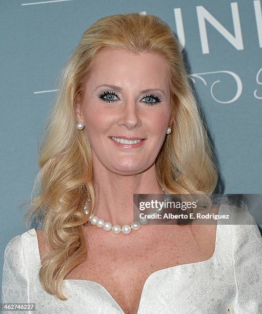 Author Sandra Lee arrives to the 2014 UNICEF Ball Presented by Baccarat at the Regent Beverly Wilshire Hotel on January 14, 2014 in Beverly Hills,...