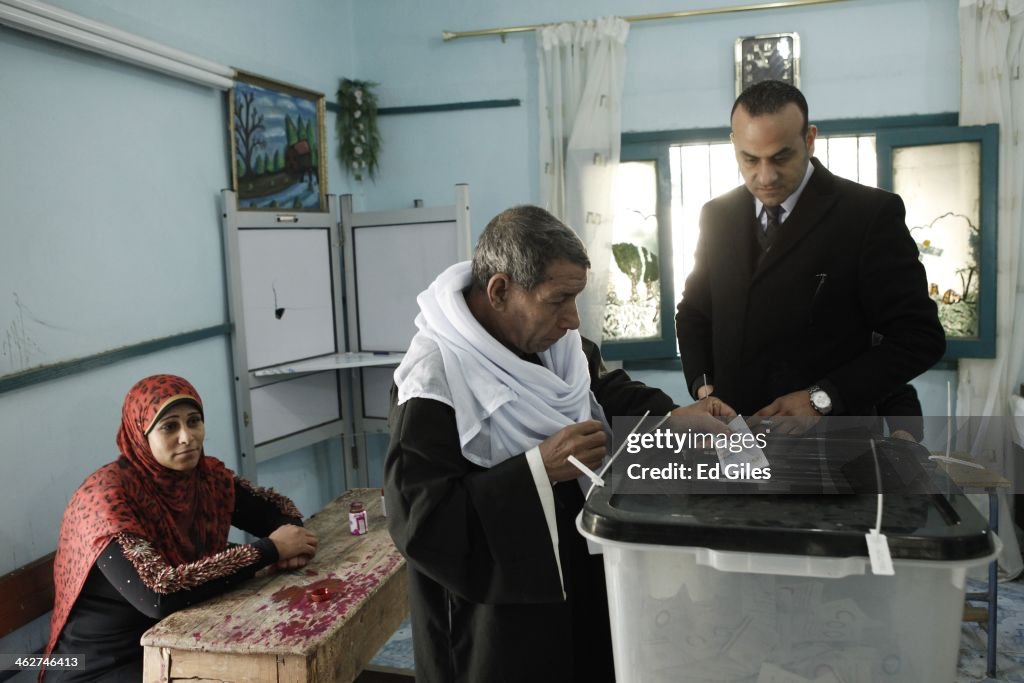 A Referendum Vote Is held In Egypt Over A New Constitution