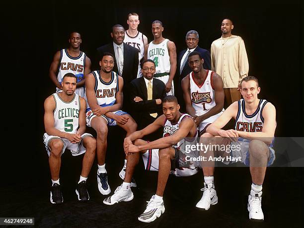 The East Roster poses for a portrait prior to the Rookie Challenge during NBA All-Star Weekend on February 6, 1998 in New York City. NOTE TO USER:...
