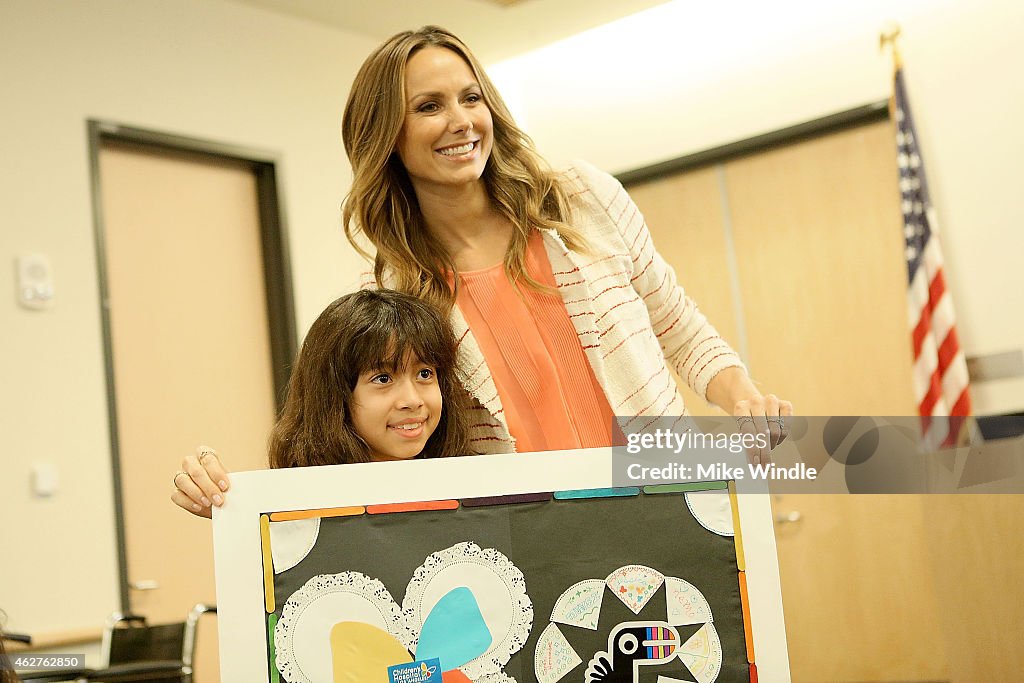 Yoobi & Starlight Children's Foundation Give Event - Children's Hospital Los Angeles