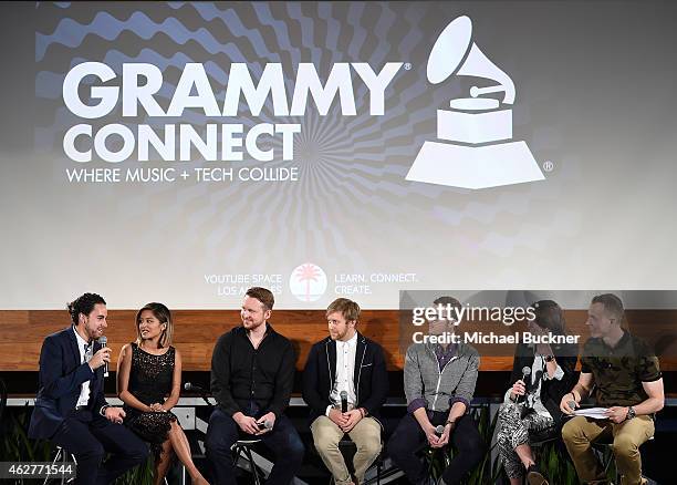 Carissa Rae 948 Michael Alvarado Photos & High Res Pictures - Getty Images