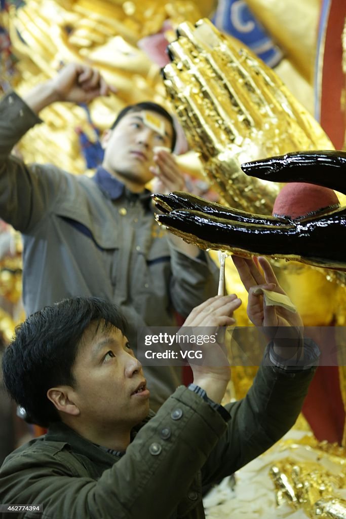 Chongqing's "Thousand-Hand Kwan-yin" Statue Gets Restored