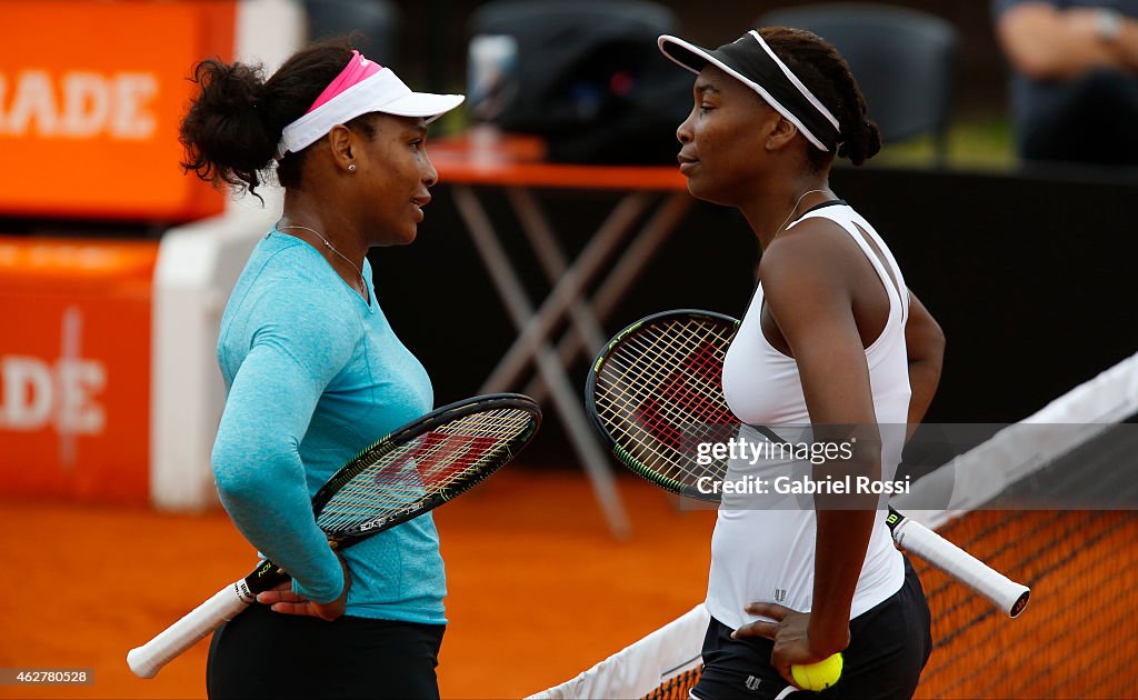 USA Training Session - Fed Cup 2015