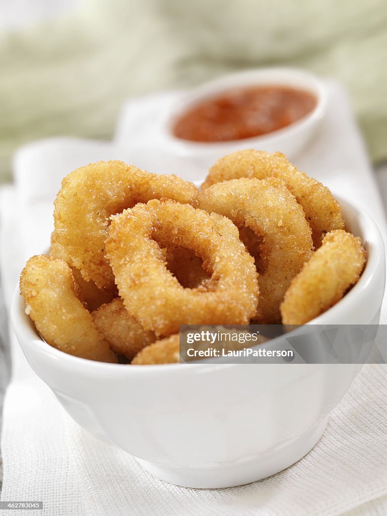 Calamari Rings with Tomato Sauce