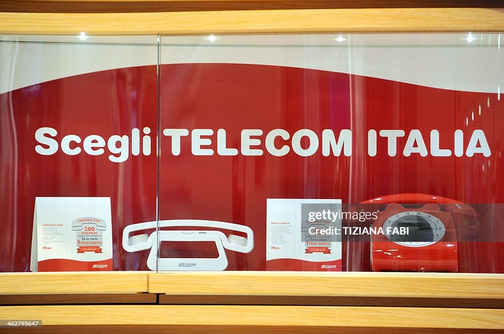 ITALY-ECONOMY-BUSINESS-TELECOMMUNICATIONS