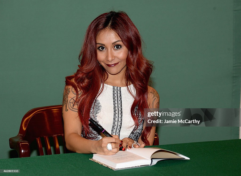 Nicole "Snooki" Polizzi Signs Copies Of Her Book "Baby Bumps"