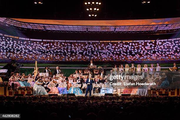 Andre Rieu Audience Andre Rieu Orchestra Photos and Premium High Res Pictures - Getty Images