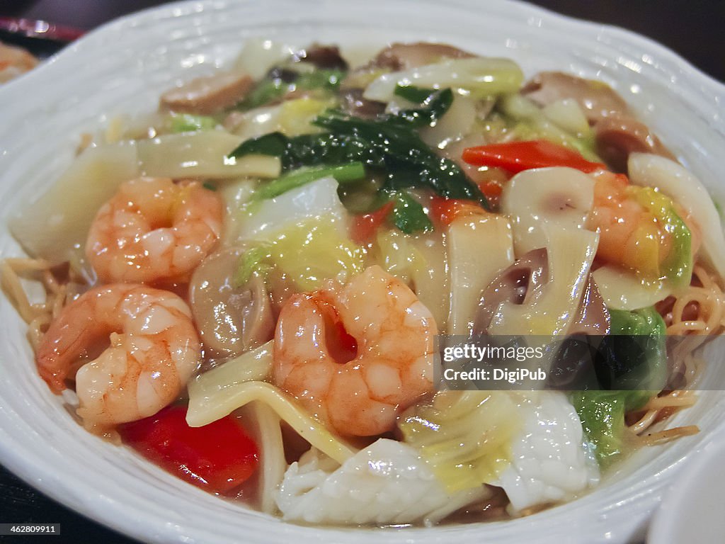 Chinese fried seafood noodles