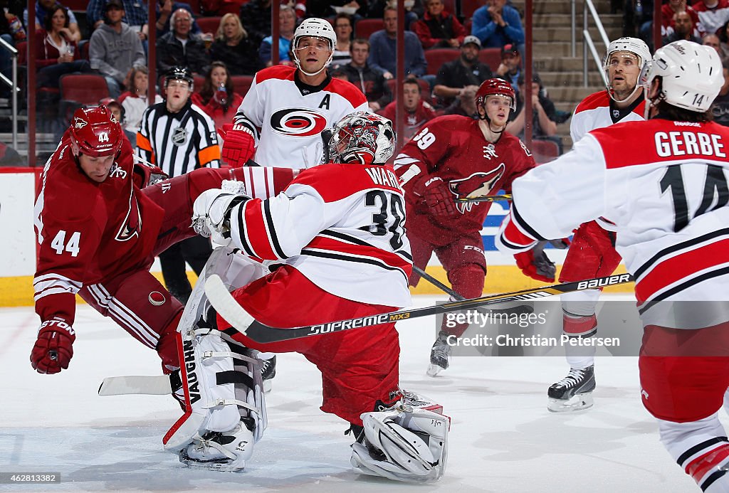 Carolina Hurricanes v Arizona Coyotes