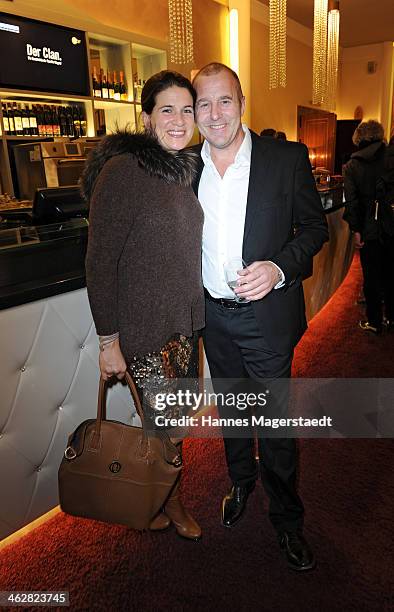 Heino Ferch and Marie-Jeanette Ferch attend the premiere of the film 'Der Clan. Die Geschichte der Familie Wagner' at Gloria Palast on January 15,...