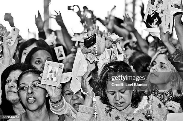 Missa celebrada no Santuário Mãe de Deus em São Paulo. | Mass celebrated in the Mother of God Sanctuary in São Paulo. | Fé, Igreja Católica,...