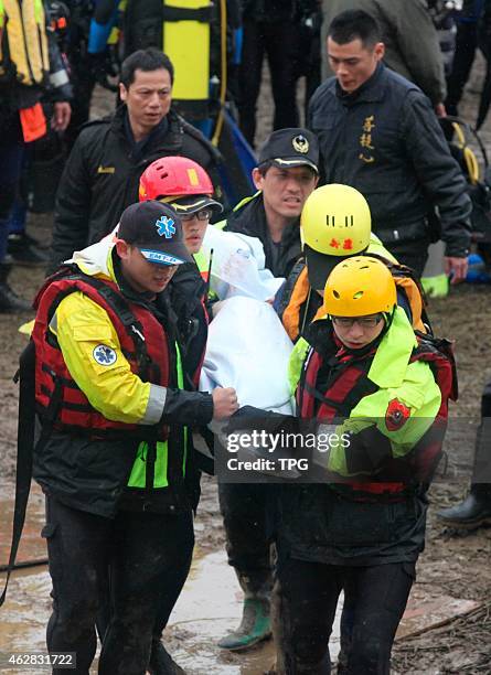 Firefighters keep on searching the missings of TransAsia air crash on 06th February, 2015 in Taipei, Taiwan, China