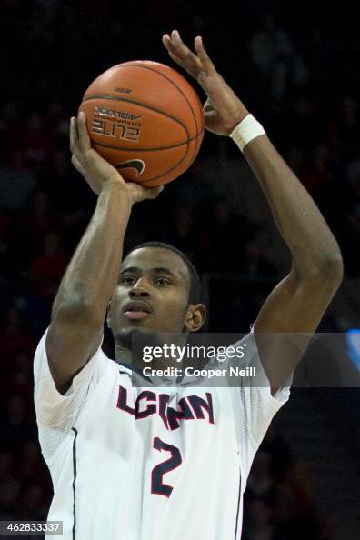 Connecticut v SMU Connecticut v SMU