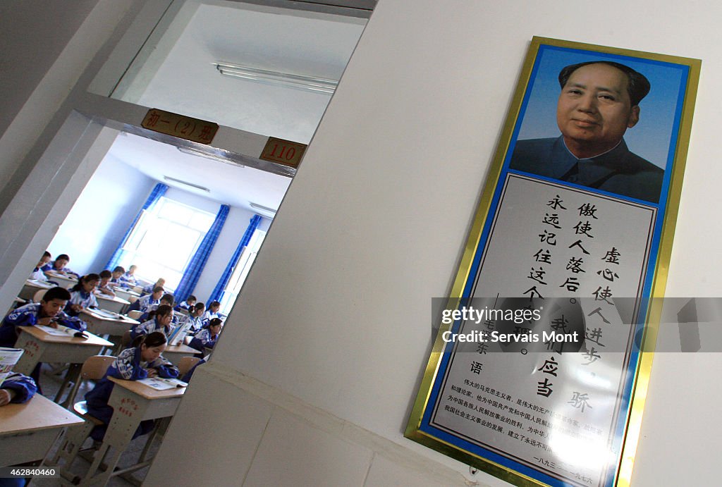 A bilingual school in Xinjiang teaches Mandarin Chinese to Uyghurs