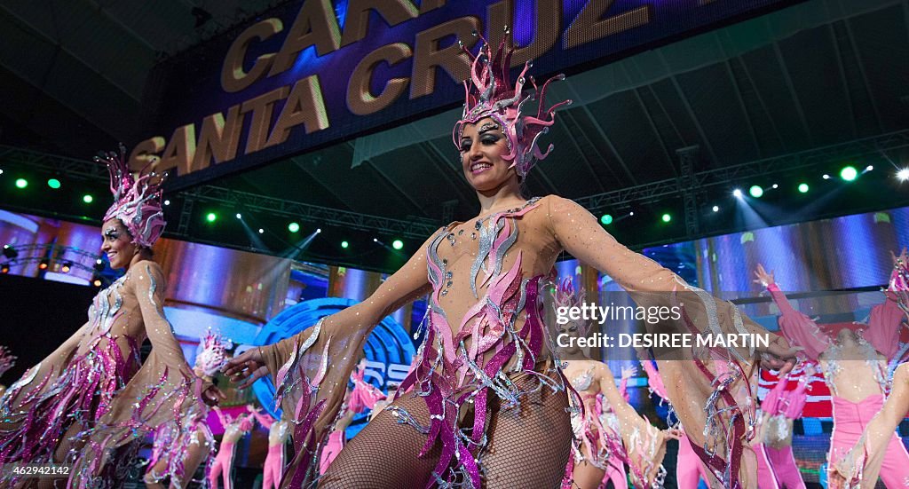 SPAIN-FESTIVAL-CARNIVAL-SANTA CRUZ