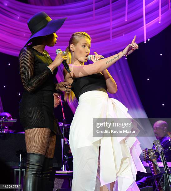 Jennifer Bandier Photos And Premium High Res Pictures Getty Images jennifer-bandier-photos-and-premium-high-res-pictures-getty-images