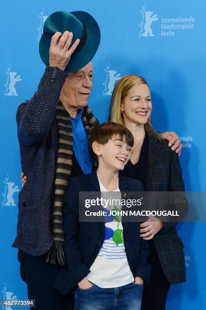 Milo Linney 145 Sir John Parker Stock Photos, High-Res Pictures, and Images - Getty ...