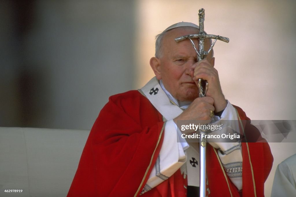 Pope John Paul II Celebrates Easter