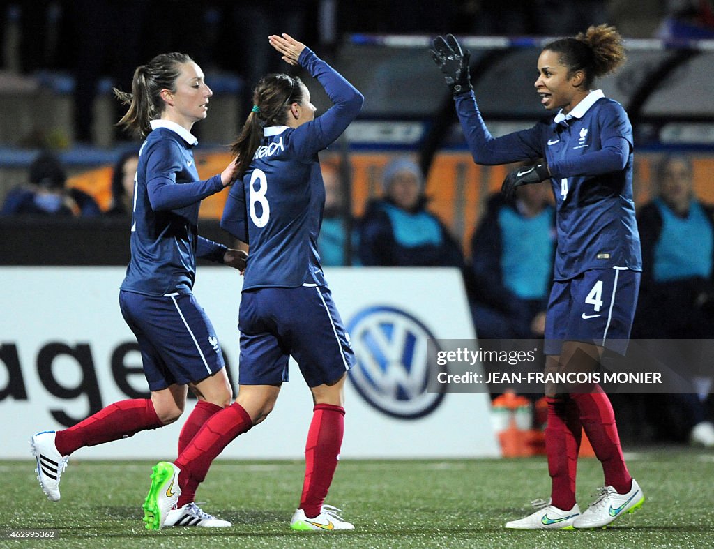 FBL-WOMEN-FRA-USA-FRIENDLY
